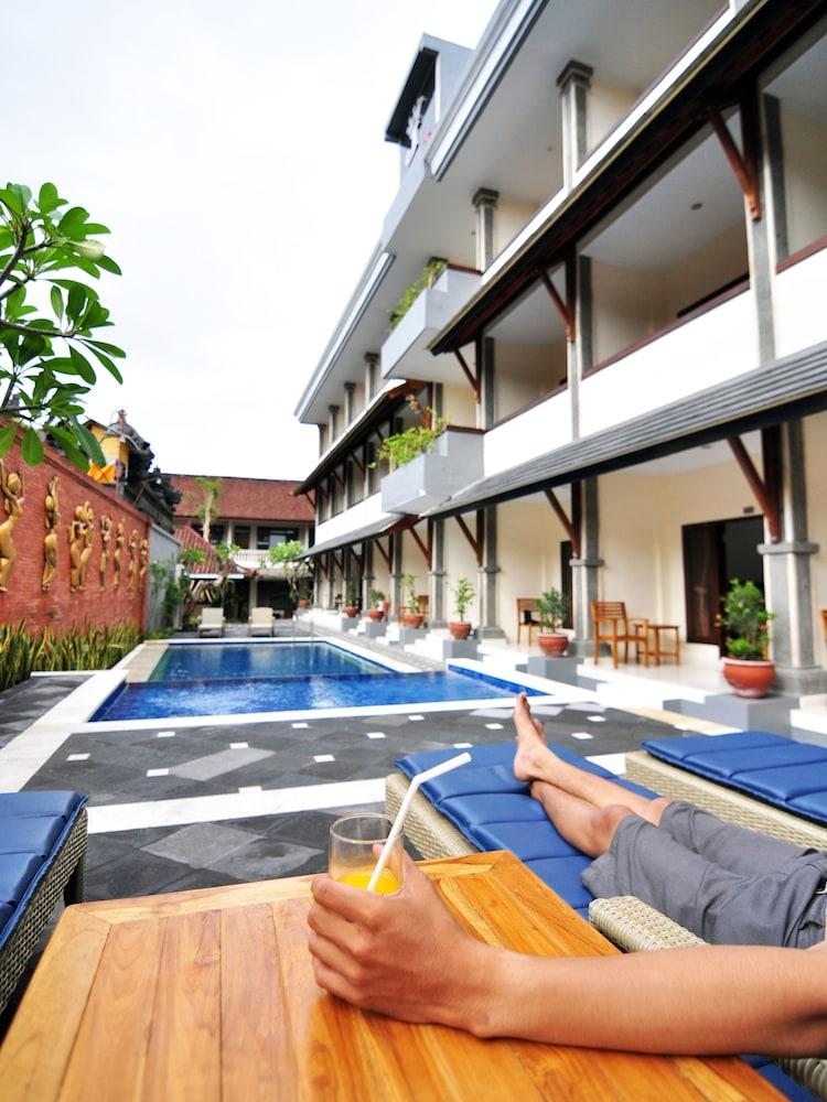 Jesens Inn II กูตา ภายนอก รูปภาพ