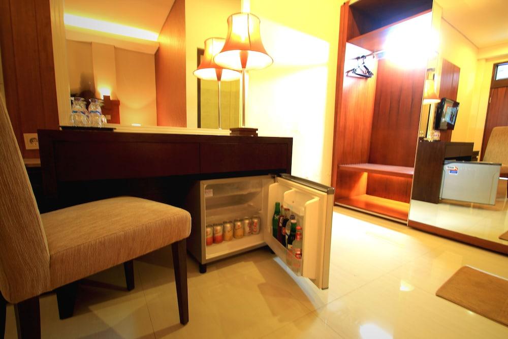 Jesens Inn II กูตา ภายนอก รูปภาพ